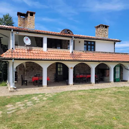 Casa de hóspedes чемерникъ